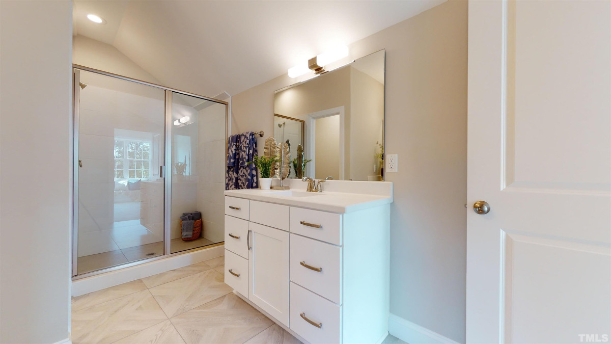 10 Melody Dr Youngsville, NC 27596