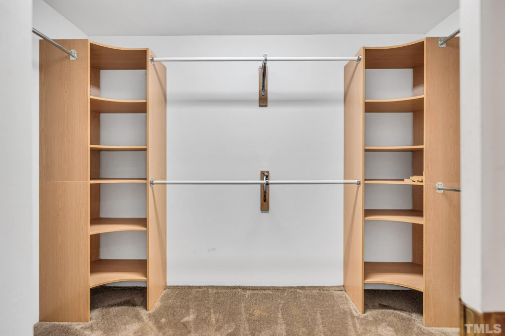 1102 Tallyho Trl Chapel Hill, NC 27516