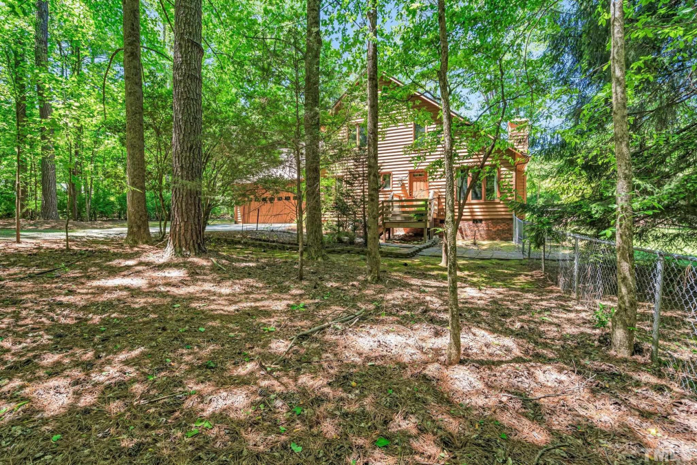 1102 Tallyho Trl Chapel Hill, NC 27516