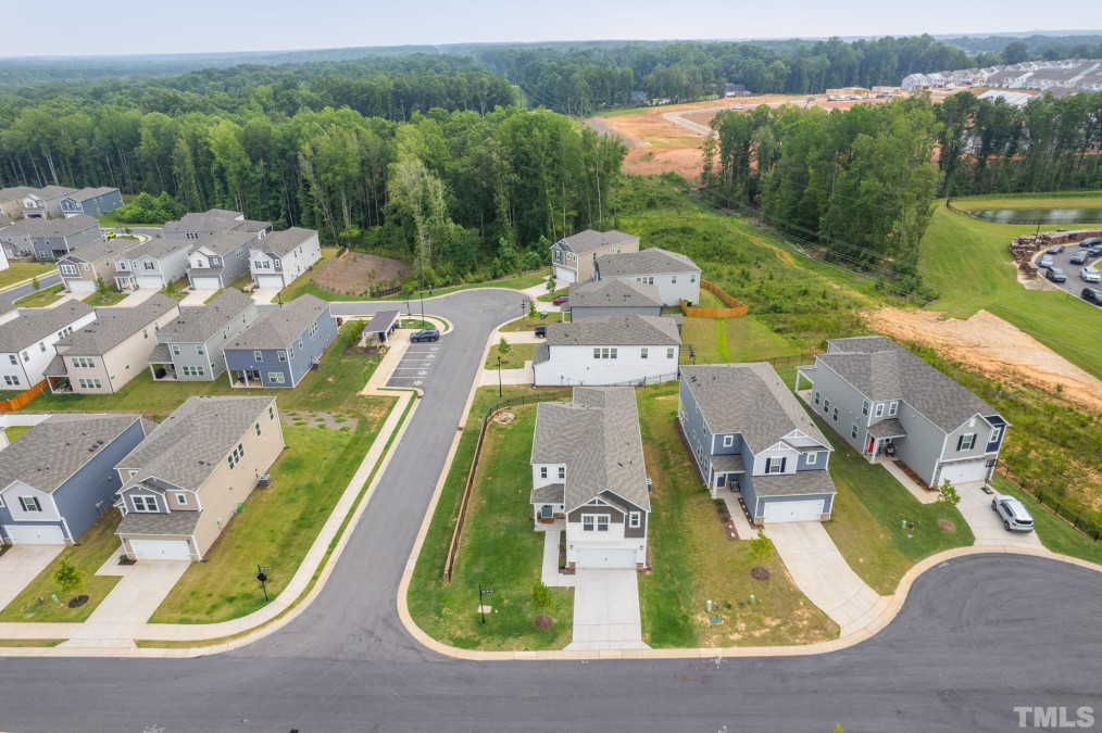 51 Coffee Tree Cir Clayton, NC 27527
