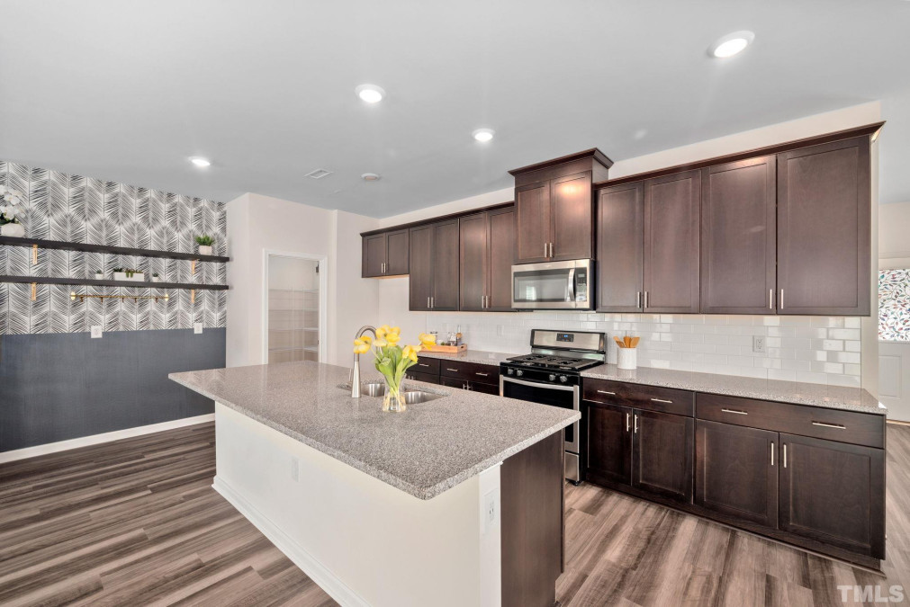 51 Coffee Tree Cir Clayton, NC 27527