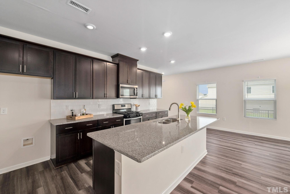 51 Coffee Tree Cir Clayton, NC 27527