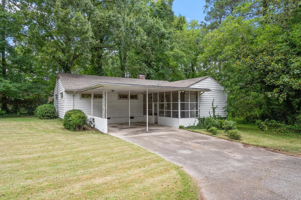 118 Clarendon Crescent, Raleigh, NC 27610 Raleigh Realty