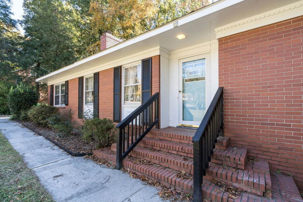 3806 Sue Raleigh, NC 27604