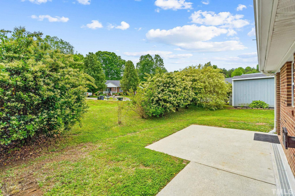 205 A Mallard Creek Dr Graham, NC 27253