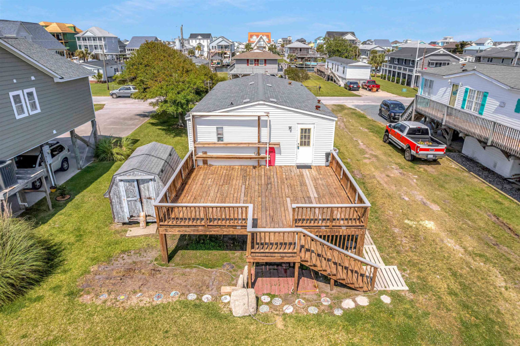 3065 Third St Surf City, NC 28445