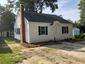703 King Ave Dunn, NC 28334