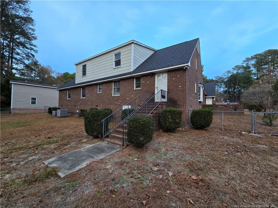 519 Bloomfield Dr Fayetteville, NC 28311