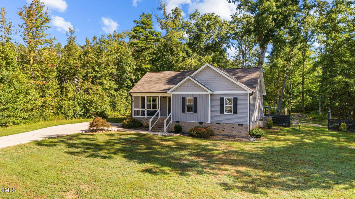 119 Bragg Ln Hurdle Mills, NC 27541