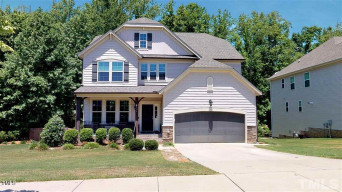 104 Abbeville Ln Holly Springs, NC 27540