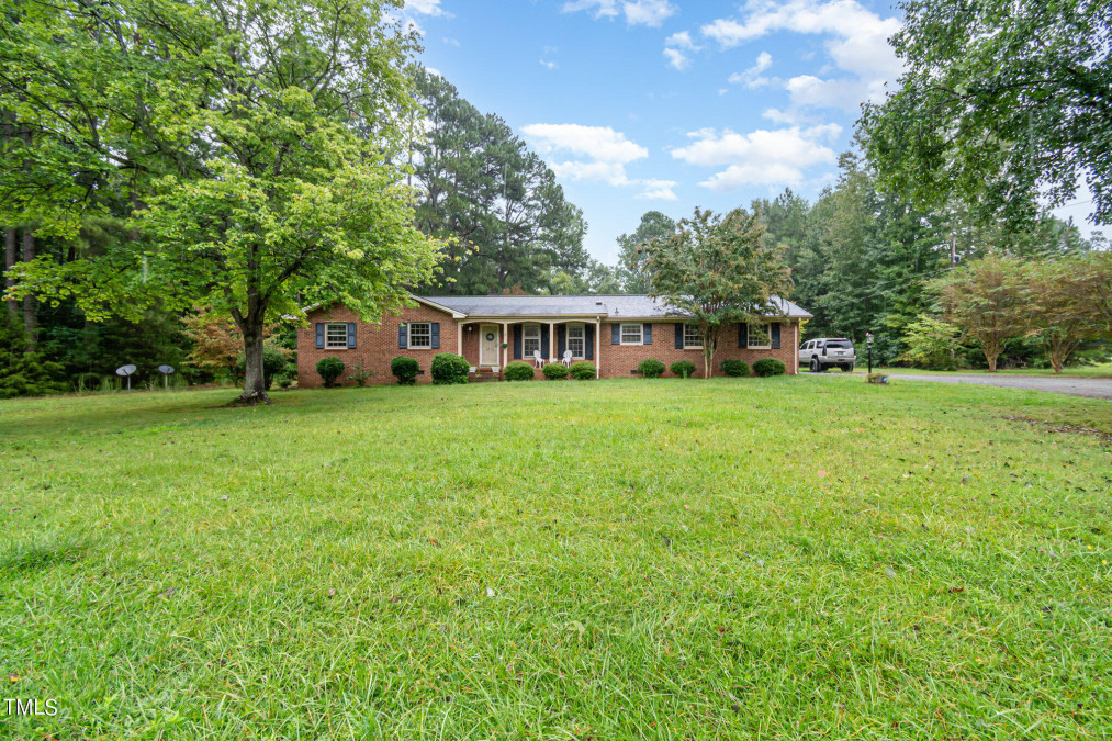 2127 Nc 61  Liberty, NC 27298