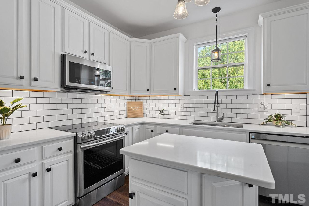 1112 Rebarah Moor Dr Willow Springs, NC 27592