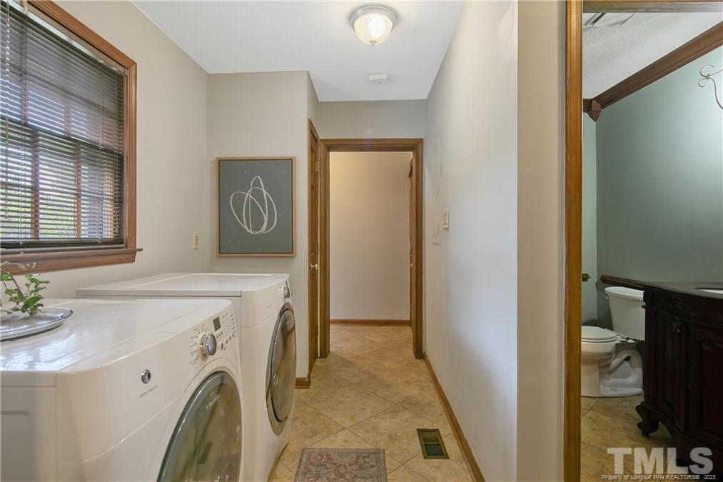3306 Quarry Dr Fayetteville, NC 28303