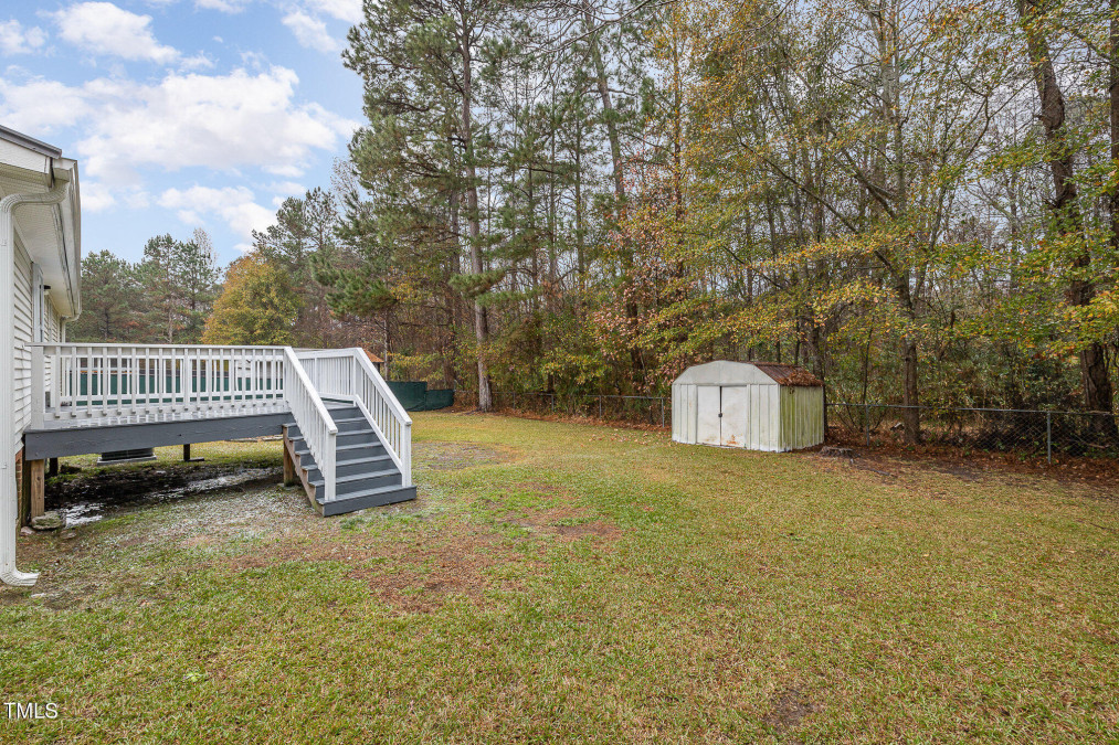 170 Woodbridge Dr Spring Lake, NC 28390