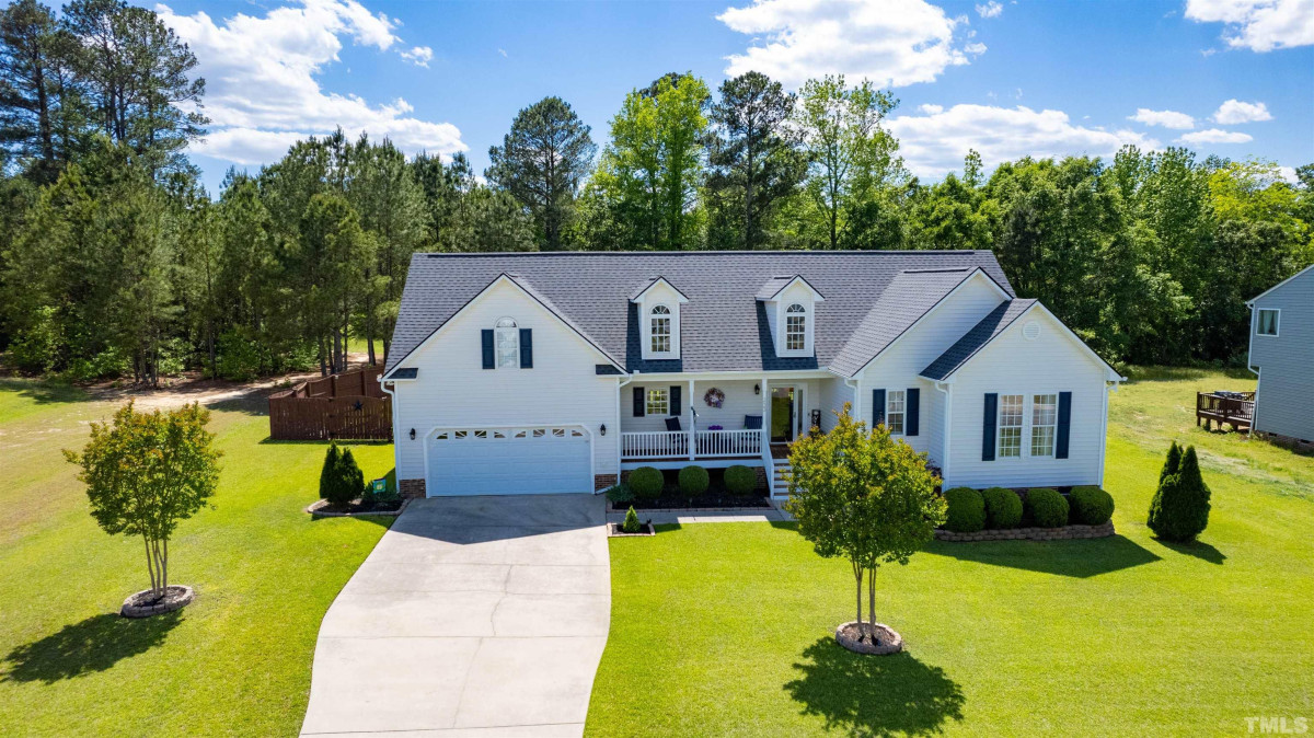 233 Meadow Hills Dr Four Oaks, NC 27524