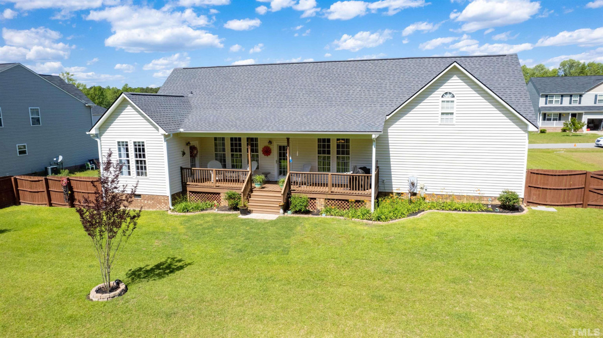 233 Meadow Hills Dr Four Oaks, NC 27524
