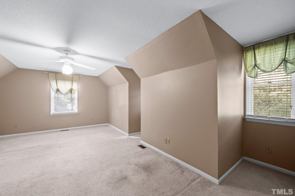 5674 Hamstead Crossing Raleigh, NC 27613
