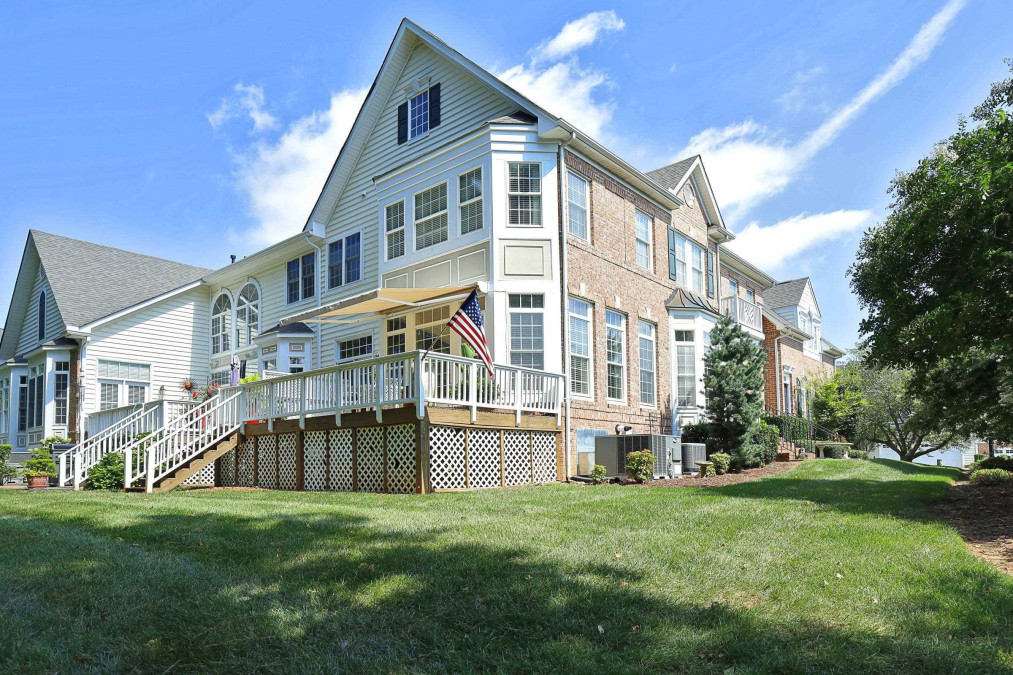 2318 Carriage Oaks Dr Raleigh, NC 27614