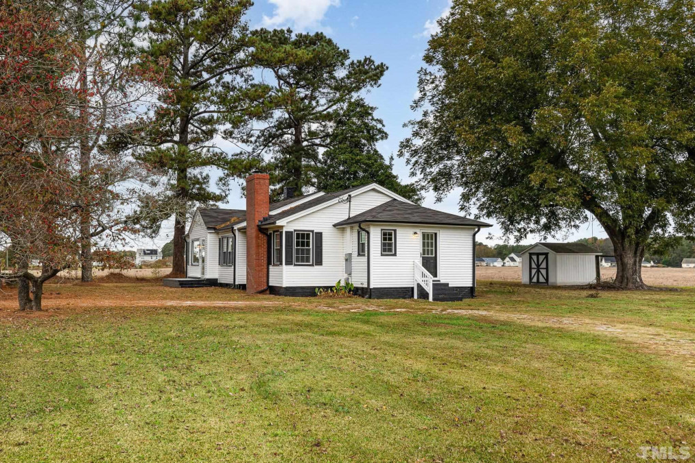1331 Campground Rd Selma, NC 27576