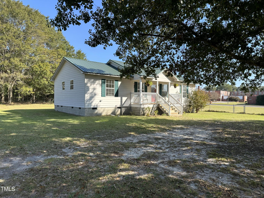 504 A W Queen St La Grange, NC 28551