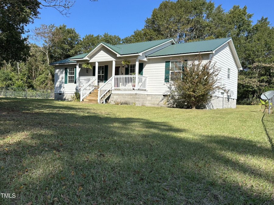 504 A W Queen St La Grange, NC 28551