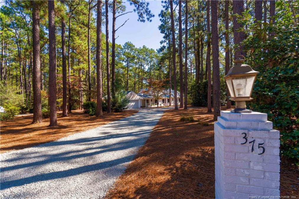 375 Pee Dee Rd Southern Pines, NC 28387