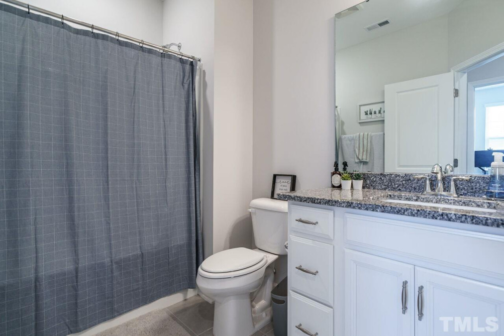 1055 Commack Dr, Durham, NC 27703 Raleigh Realty