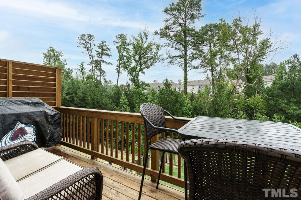 1055 Commack Dr, Durham, NC 27703 Raleigh Realty