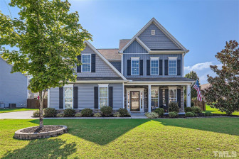 2412 Cattail Pond Dr Zebulon, NC 27597