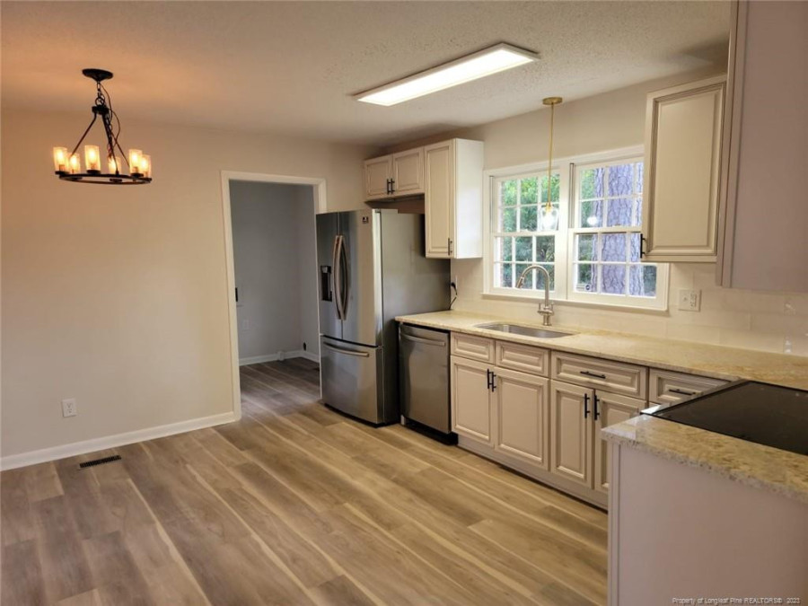 627 Wakefield Fayetteville, NC 28303