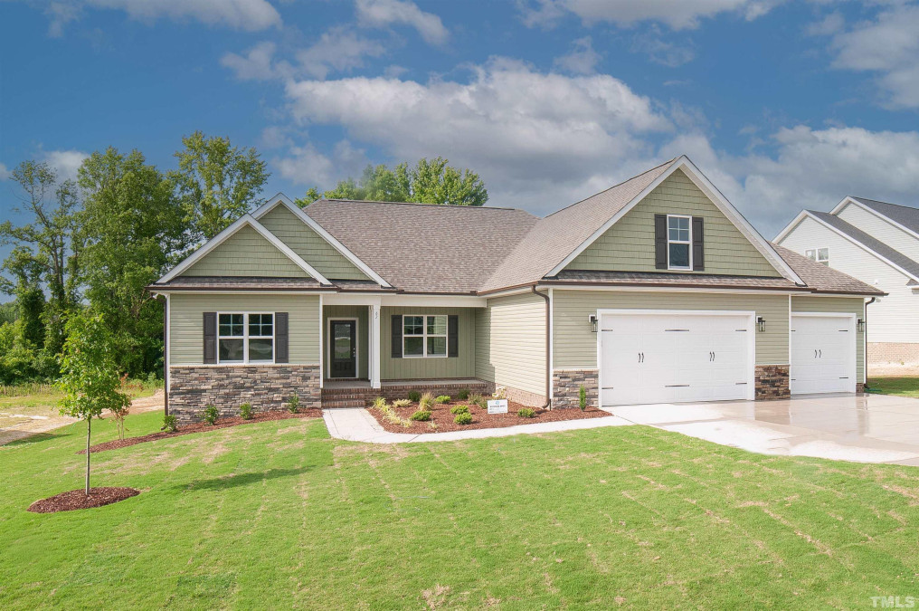 67 Cedarbrook Dr Benson, NC 27504