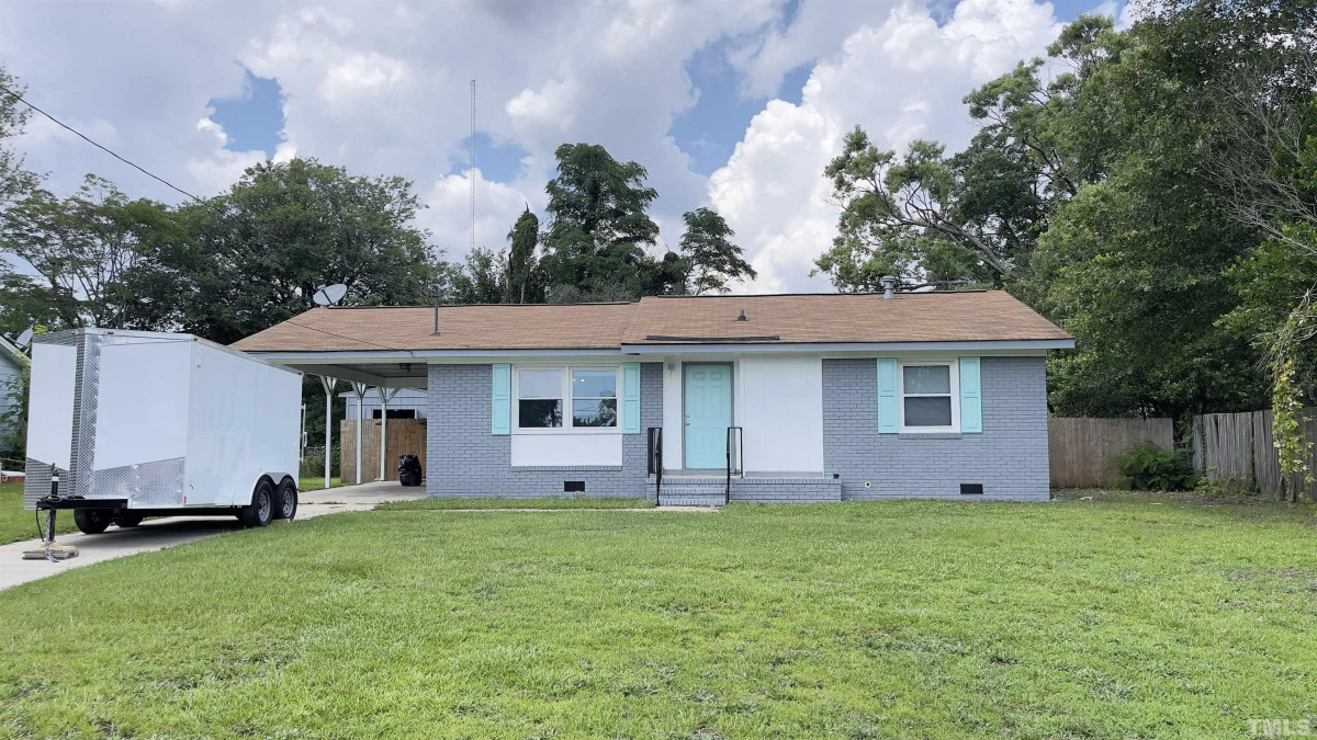 6226 Penfield Dr, Fayetteville, NC 28314 Raleigh Realty