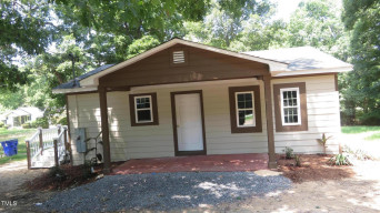 24 Mae Turners Dr Goldston, NC 27252