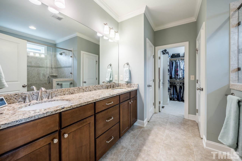 1935 Great Ridge Pw Chapel Hill, NC 27516
