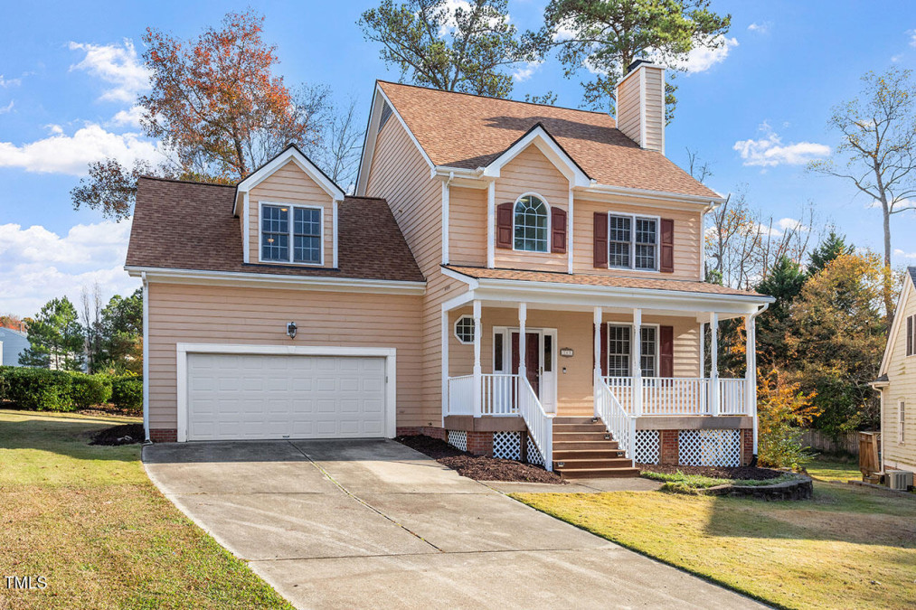 100 Hickory Glen Ln Holly Springs, NC 27540