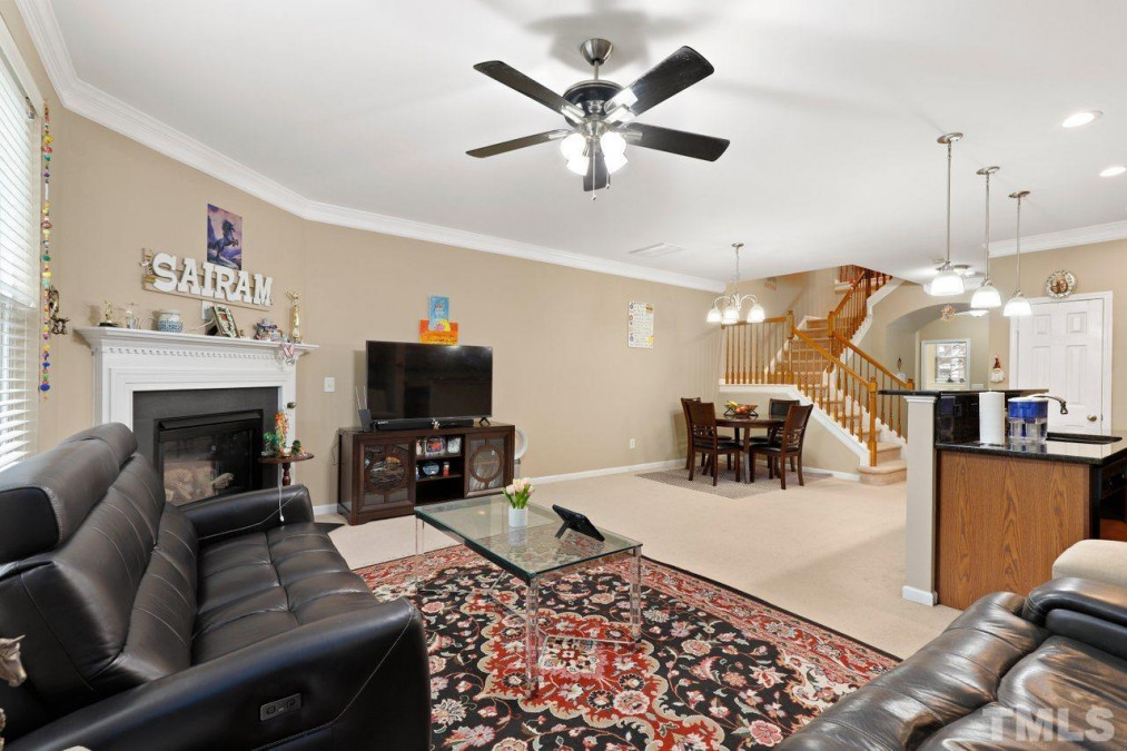 1061 Remington Oaks Cir, Cary, NC 27519 Raleigh Realty