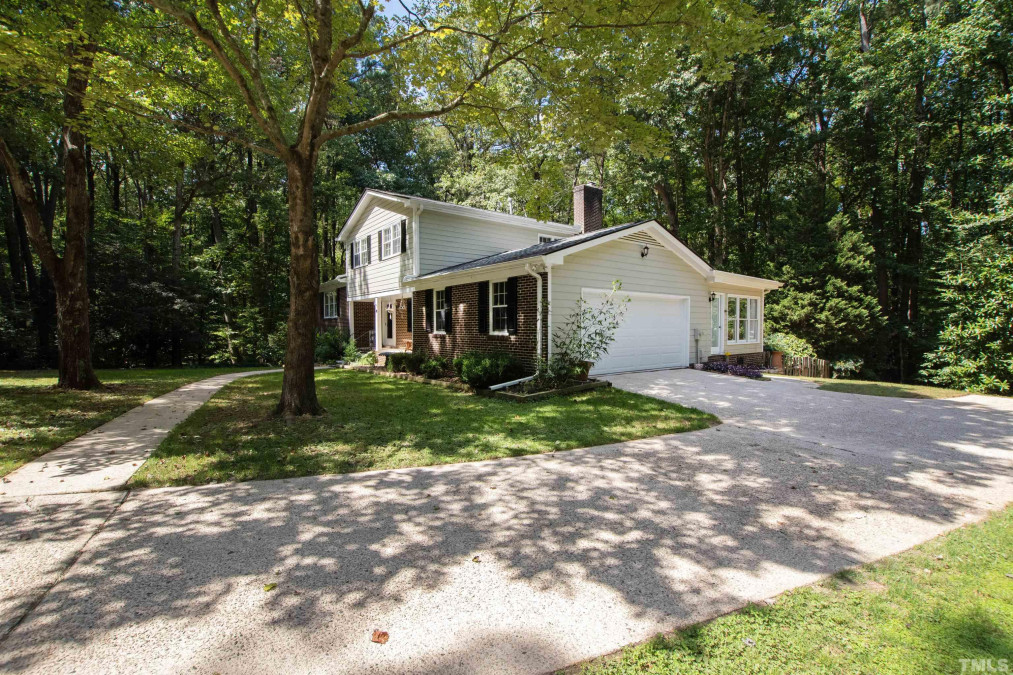 8809 North View Ct Raleigh, NC 27613