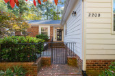 2209 Ridgefield Dr Chapel Hill, NC 27517