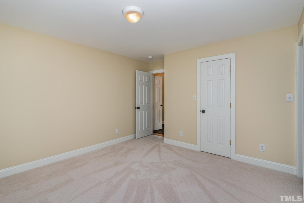 9409 Stone Mountain Rd Raleigh, NC 27613