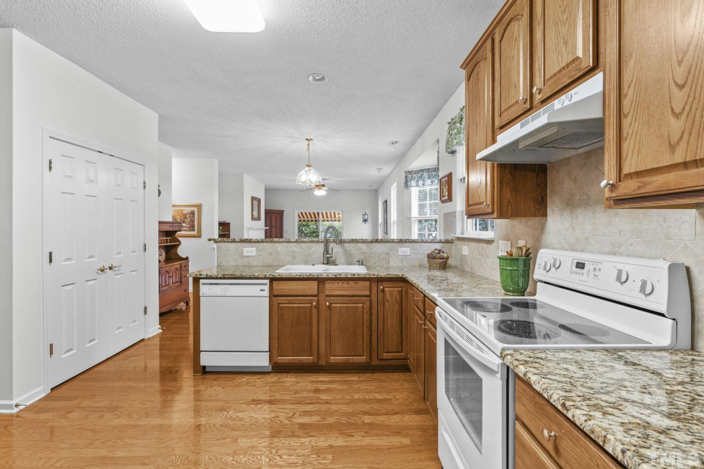 504 Quaker Dell Ln, Cary, NC 27519 Raleigh Realty