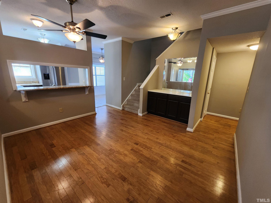 6111 Sunpointe Dr Raleigh, NC 27606