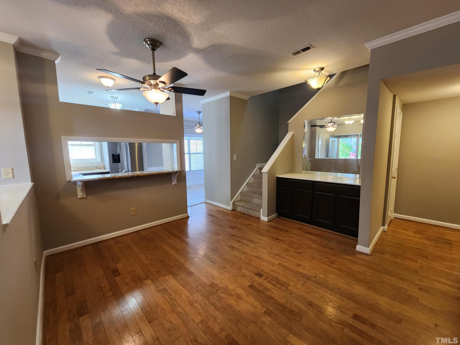 6111 Sunpointe Dr Raleigh, NC 27606