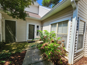 6111 Sunpointe Dr Raleigh, NC 27606