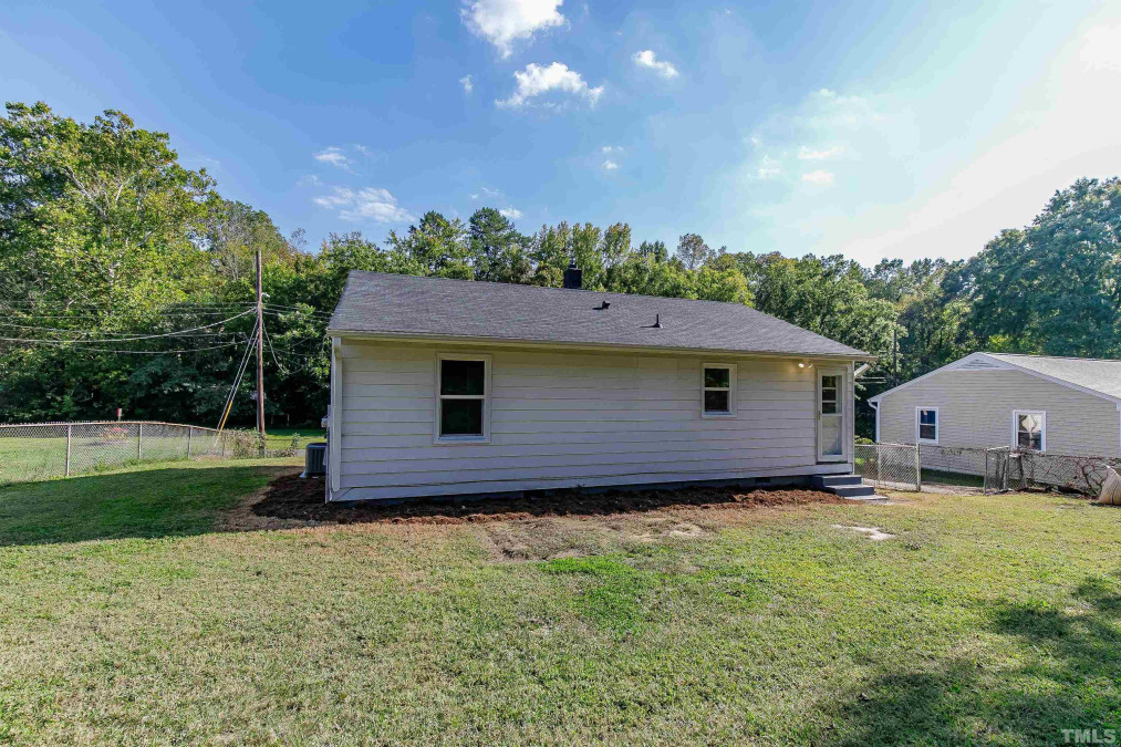 523 Graham Dr, Graham, NC 27253 - Raleigh Realty