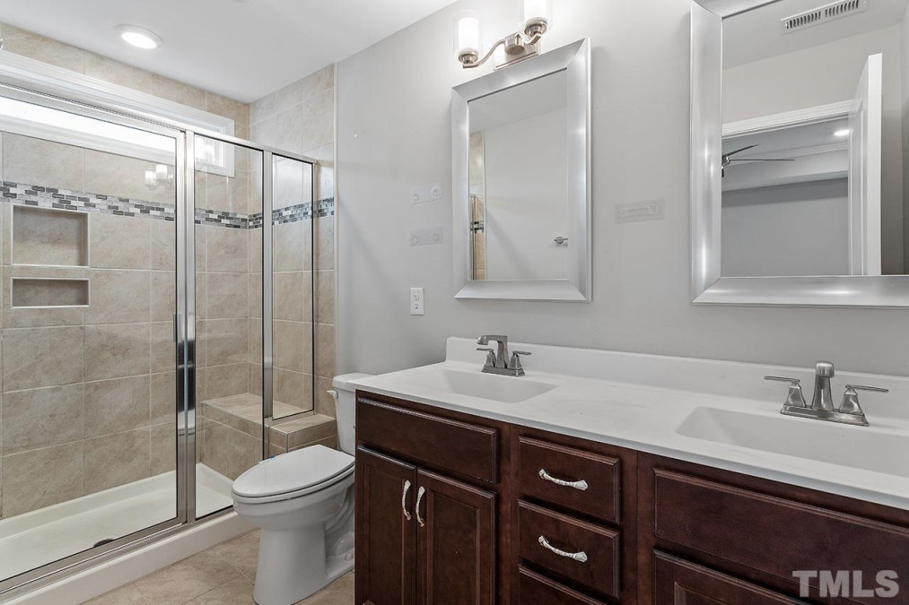986 Gateway Commons Cir Wake Forest, NC 27587