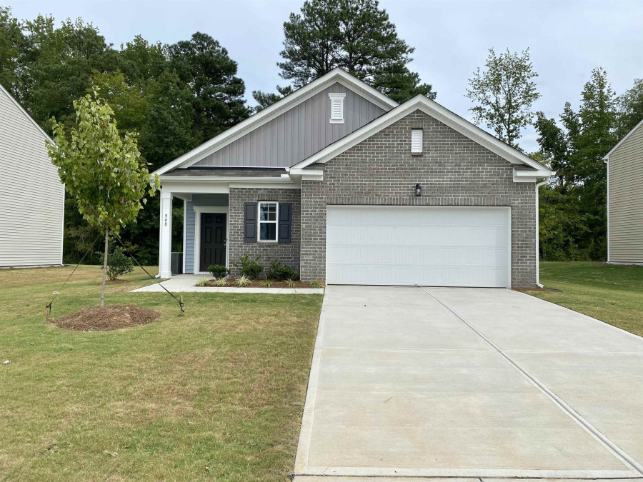948 Berkeley Glen Rd Zebulon, NC 27597