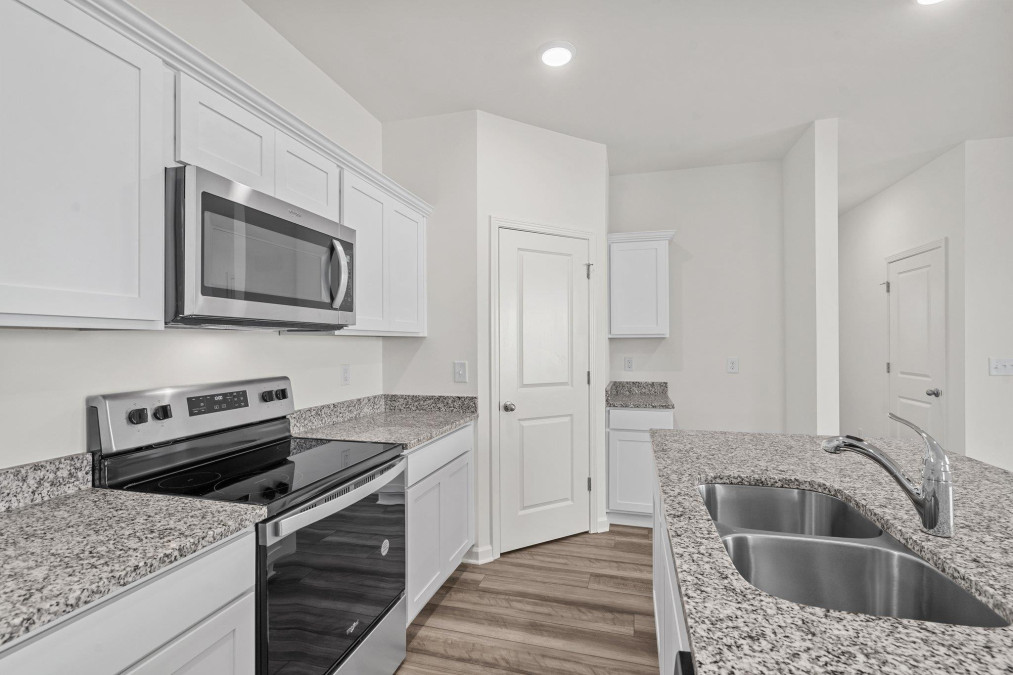 948 Berkeley Glen Rd Zebulon, NC 27597