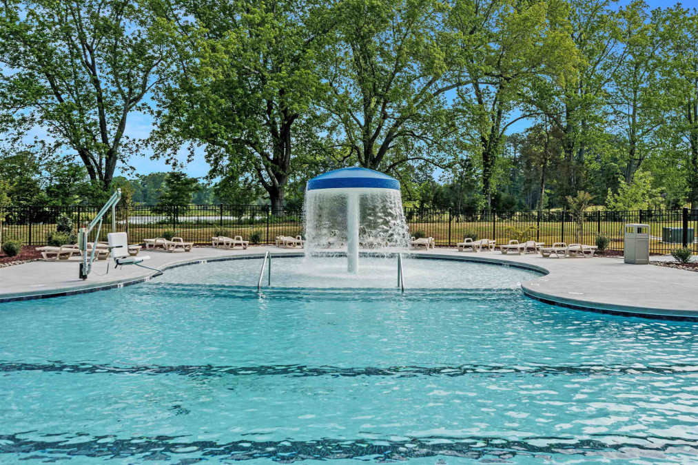 948 Berkeley Glen Rd Zebulon, NC 27597