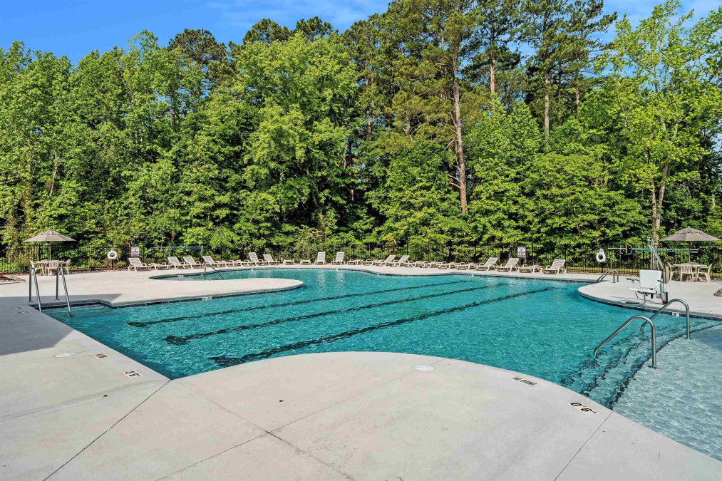 948 Berkeley Glen Rd Zebulon, NC 27597