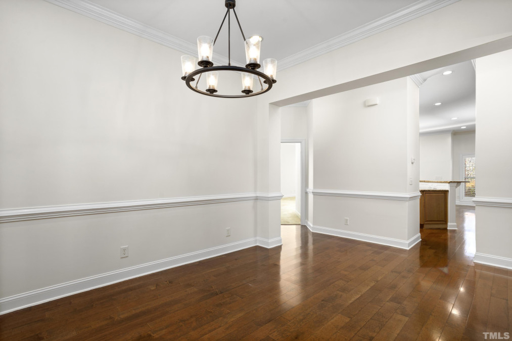 2227 Glenkirk Dr Burlington, NC 27215
